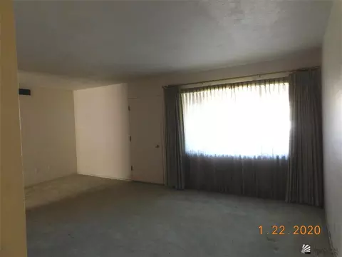 213 E 30 St, Yuma, AZ 85364 photo 3