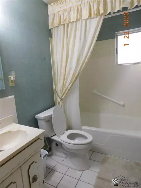 213 E 30 St, Yuma, AZ 85364 photo 9