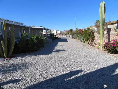 13809 E 49 Dr, Yuma, AZ 85367 photo 4
