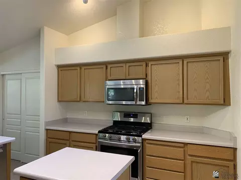8038 E Topeka Pl, Yuma, AZ 85365 photo 4