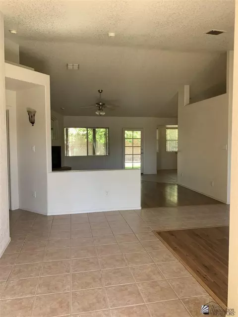 8038 E Topeka Pl, Yuma, AZ 85365 photo 2