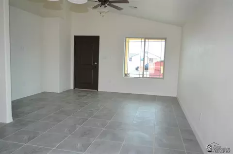 429 Edna Lopez, San Luis, AZ 85349 photo 4