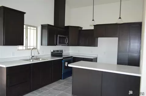 429 Edna Lopez, San Luis, AZ 85349 photo 8