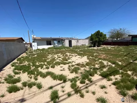 911 E 24 Pl, Yuma, AZ 85365 photo 14