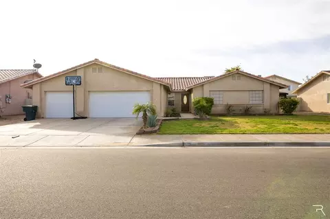 6315 E 43 St, Yuma, AZ 85365 photo 1