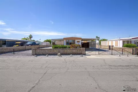 11207 E 34 Pl, Yuma, AZ 85367 photo 2
