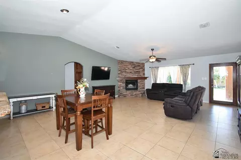 7883 E Topeka Pl, Yuma, AZ 85365 photo 5
