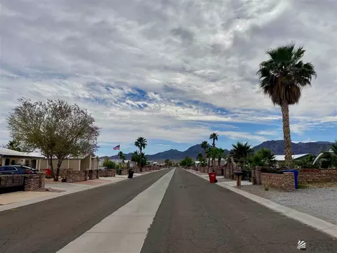 13726 E 49 St, Yuma, AZ 85367 photo 2