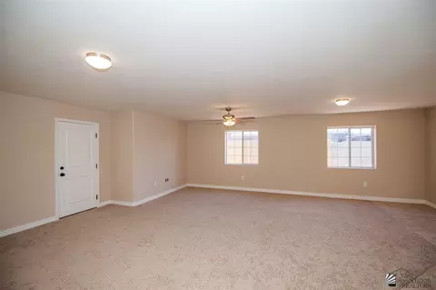 123 E 25 St, Yuma, AZ 85364 photo 4