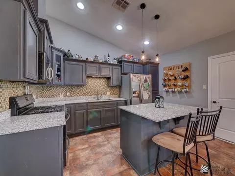 196 E 14 St, Somerton, AZ 85350 photo 3