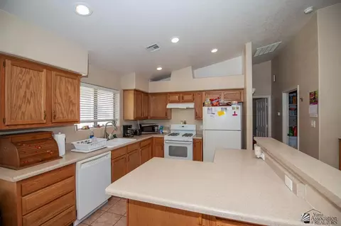 10203 E 38 Pl, Yuma, AZ 85365 photo 5