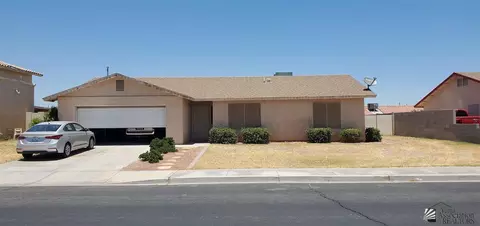 8802 E 24 Ln, Yuma, AZ 85365 photo 2