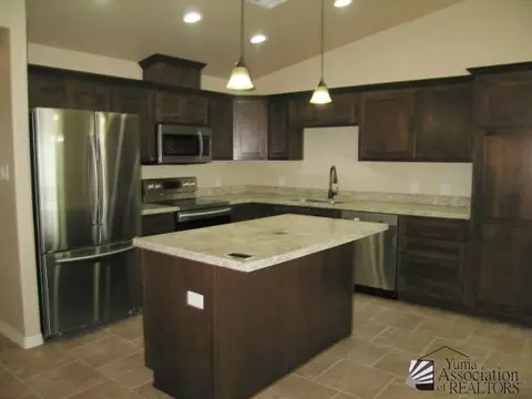 12616 E 46 Dr, Yuma, AZ 85367 photo 2