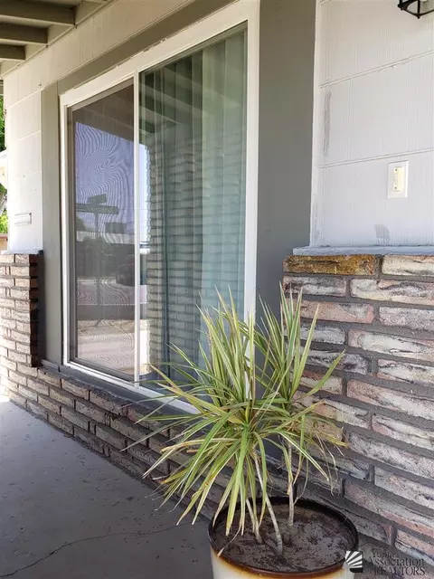 2002 E 26 St, Yuma, AZ 85365 photo 3