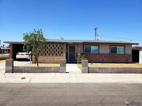 2002 E 26 St, Yuma, AZ 85365 photo 1