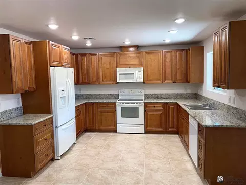 1672 S Citrus Loop, Yuma, AZ 85364 photo 4