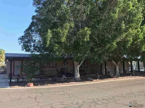 947 Riverview Pl, Yuma, AZ 85365 photo 2