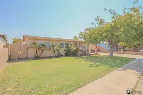 2053 E 25 St, Yuma, AZ 85365 photo 2