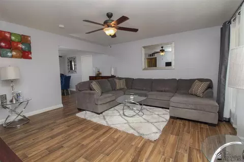 2053 E 25 St, Yuma, AZ 85365 photo 3