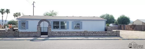 12713 E 44 St, Yuma, AZ 85367 photo 1