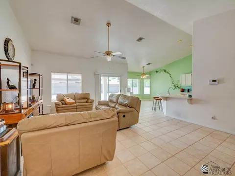 10653 E 37 St, Yuma, AZ 85365 photo 2