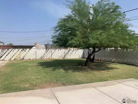 915 E 24 Pl, Yuma, AZ 85365 photo 11