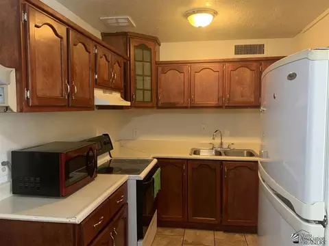 915 E 24 Pl, Yuma, AZ 85365 photo 4
