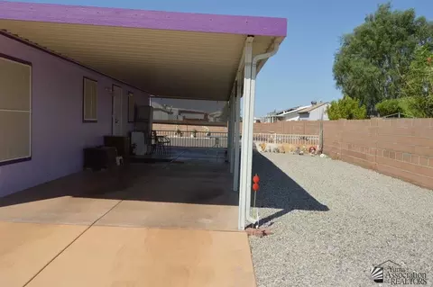 10482 S Fall Ave, Yuma, AZ 85365 photo 2