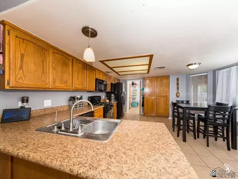 3582 E Riho Ln, Yuma, AZ 85365 photo 9