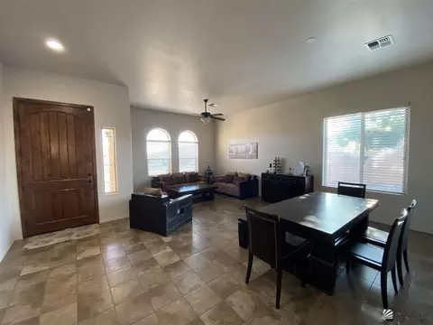 7894 E 39 St, Yuma, AZ 85365 photo 2