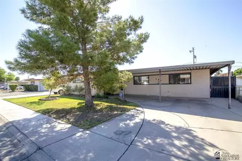 143 E 25 Pl, Yuma, AZ 85364 photo 2