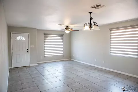 259 E Adobe St, San Luis, AZ 85349 photo 3