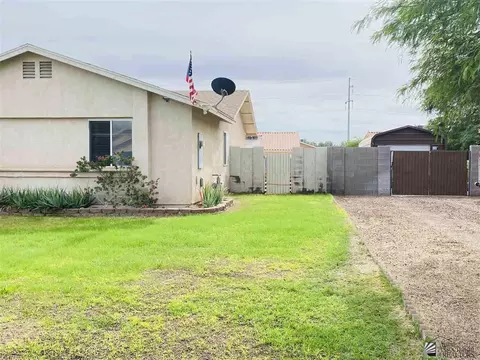8667 E 25 St, Yuma, AZ 85365 photo 2