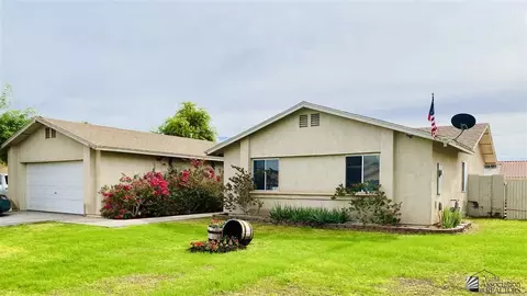 8667 E 25 St, Yuma, AZ 85365 photo 1