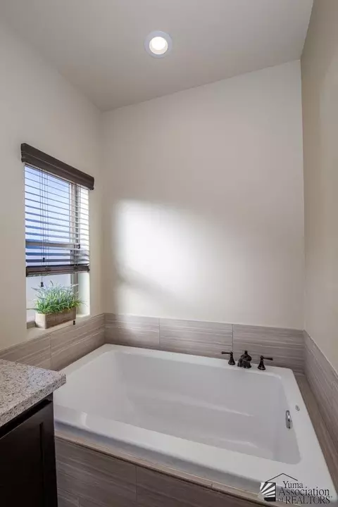 8571 E 34 Ln, Yuma, AZ 85365 photo 13
