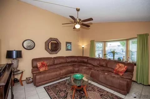 610 E 26 St, Yuma, AZ 85365 photo 4