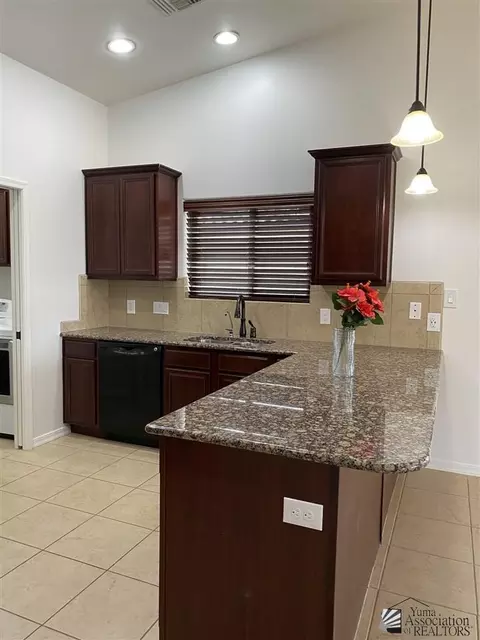 5910 E 27 Pl, Yuma, AZ 85365 photo 6