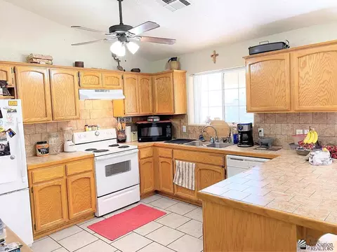 14817 E 49 St, Yuma, AZ 85367 photo 4