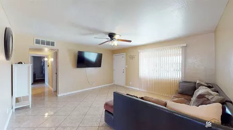 912 E 26 St, Yuma, AZ 85365 photo 4