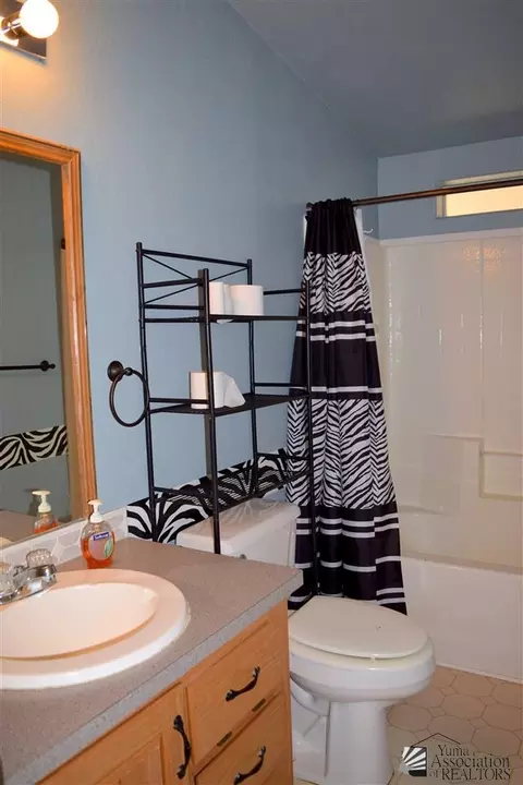 12674 E 45 Dr, Yuma, AZ 85367 photo 9