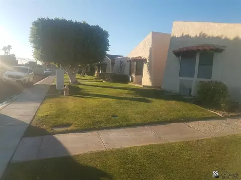 564 E 25 Pl, Yuma, AZ 85365 photo 2