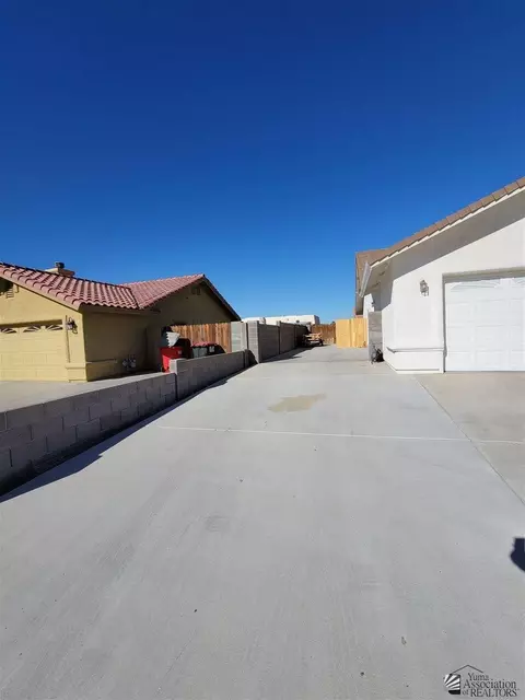 10608 E 36 St, Yuma, AZ 85367 photo 2