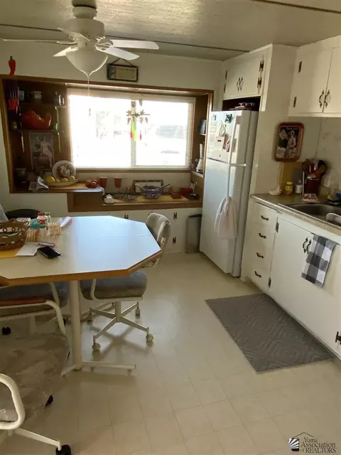 12393 E 39 Pl, Yuma, AZ 85367 photo 2