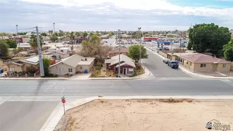 153 E Spring St, Somerton, AZ 85365 photo 9