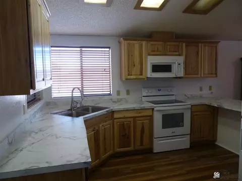 11482 E 39 St, Yuma, AZ 85367 photo 2