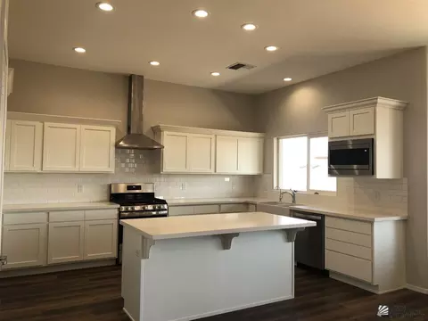 3373 W 38 Pl, Yuma, AZ 85365 photo 3