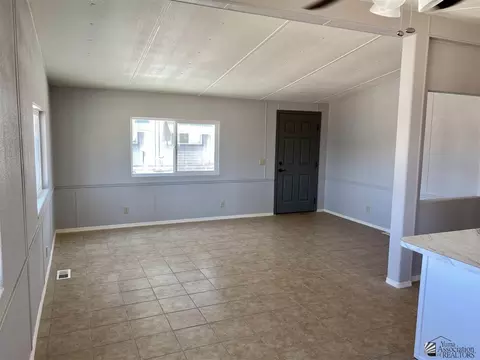 9459 E Saddle Dr, Yuma, AZ 85365 photo 4