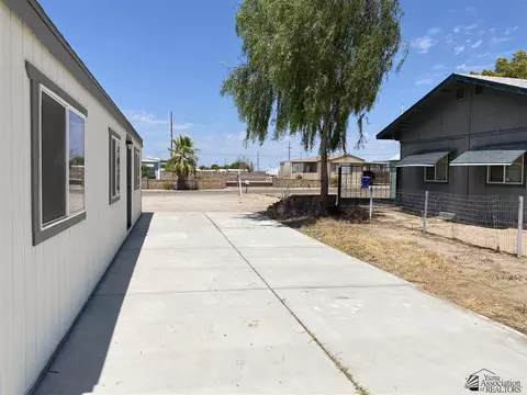 9459 E Saddle Dr, Yuma, AZ 85365 photo 17