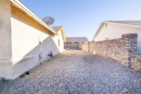 10323 E 38 Pl, Yuma, AZ 85365 photo 17