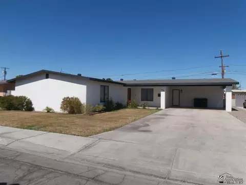 630 E 26 Pl, Yuma, AZ 85365 photo 1